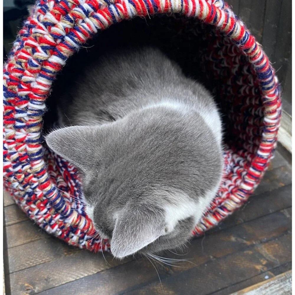 Handmade Crochet Red White Blue Cat Cave Pod Bed Hideaway Warm With Crochet Pad